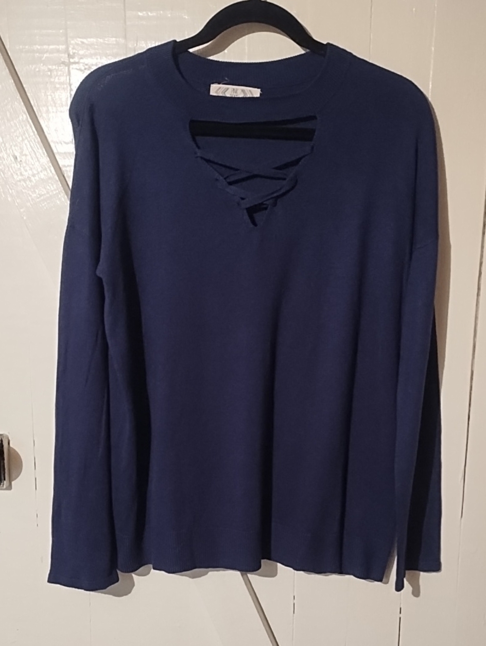 Pink Rose VGC Size XL Navy Crisscross V-Neck Women's Sweater.